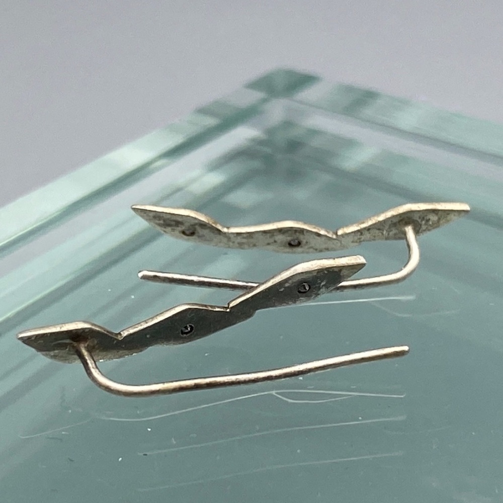Diamond Earrings Silver- NWOT - climb up earlobes - Picture 9 of 10